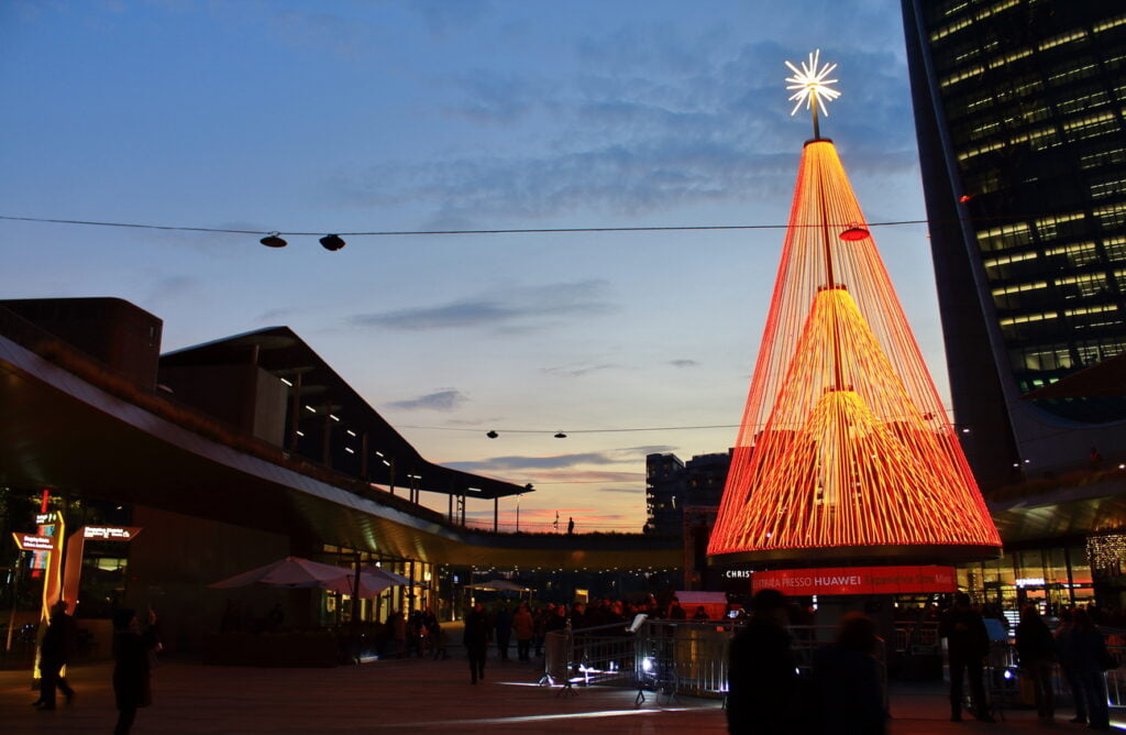 Con Huawei un albero di Natale a intelligenza artificiale