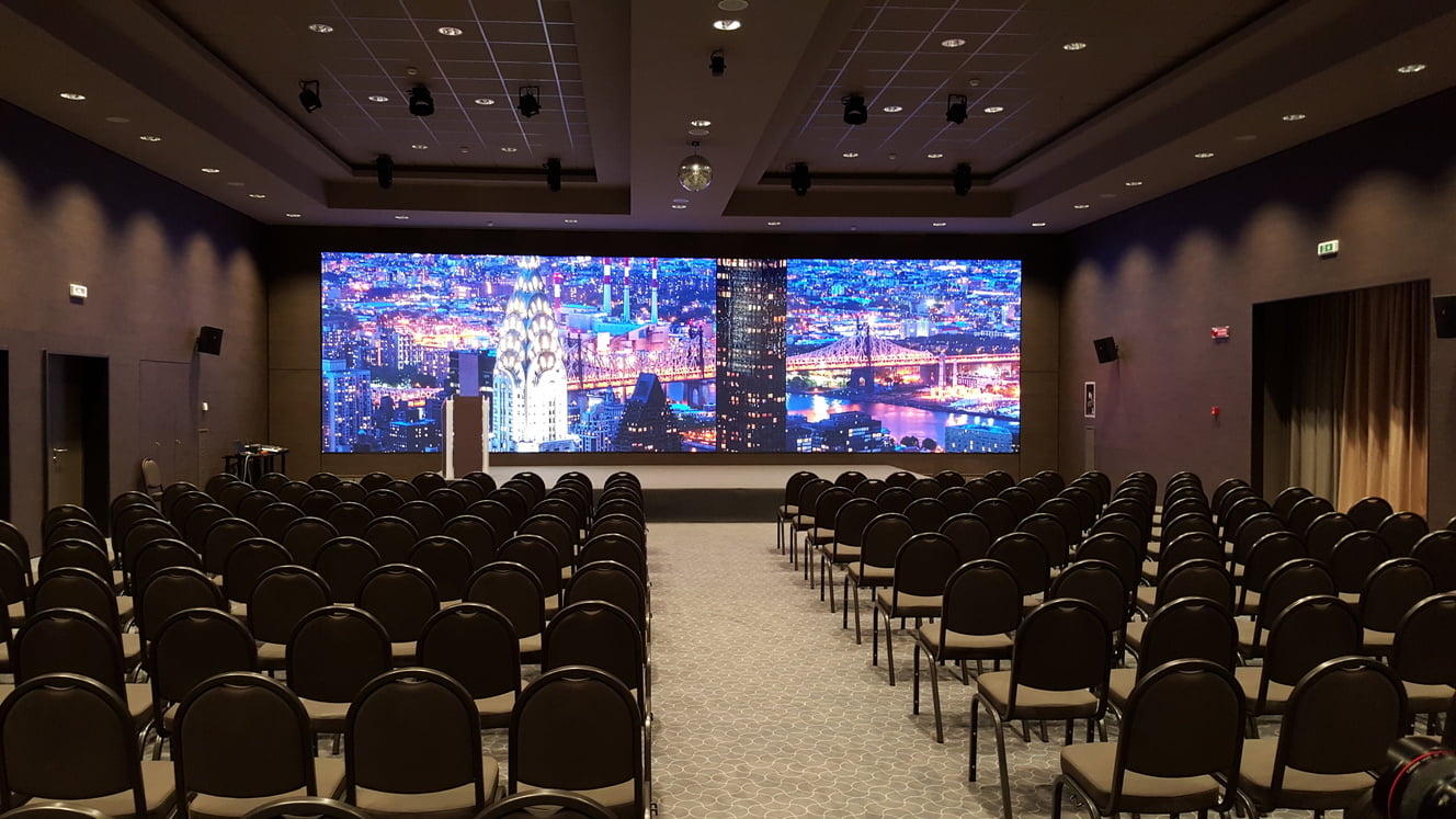 ledwall-installazioni-fisse-hotel-roma