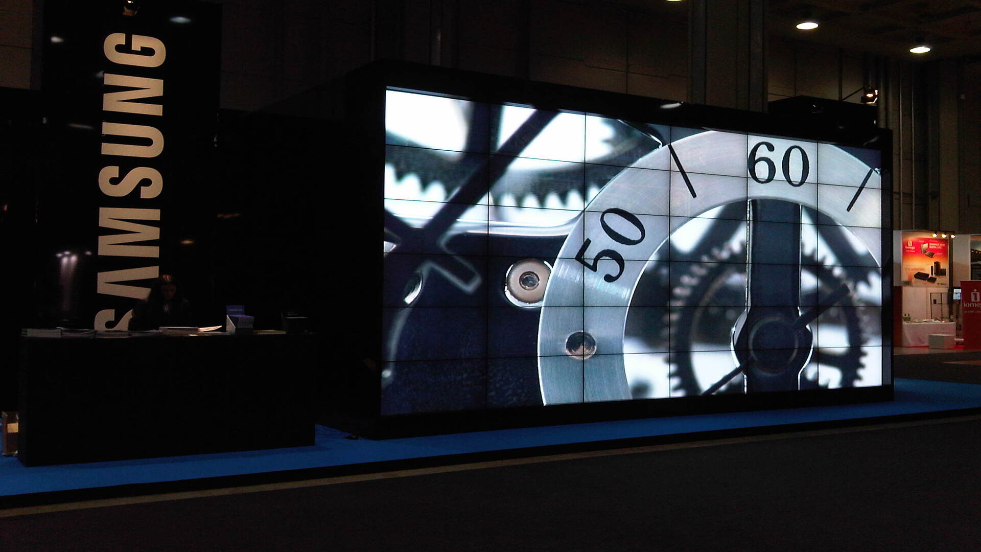 emmegi-videowall-6x6 incassato (2)